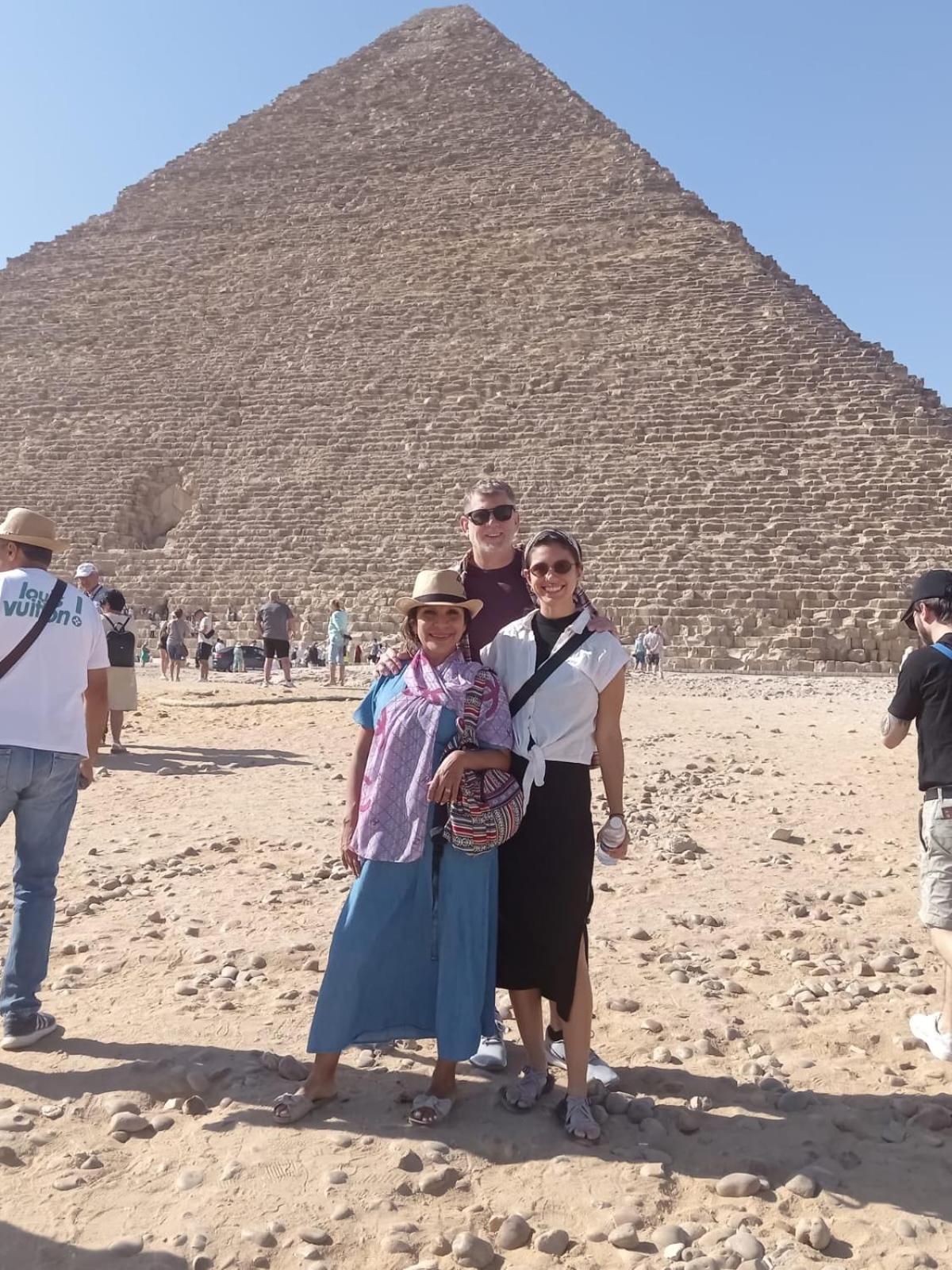 Rixsos Pyramids Inn Nazlet el-Sisi Exterior photo